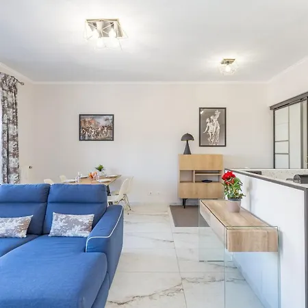 Apartment Maison Silvestri Rome